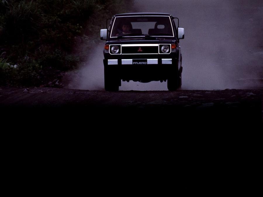 Mitsubishi Pajero Metal Top I '1982